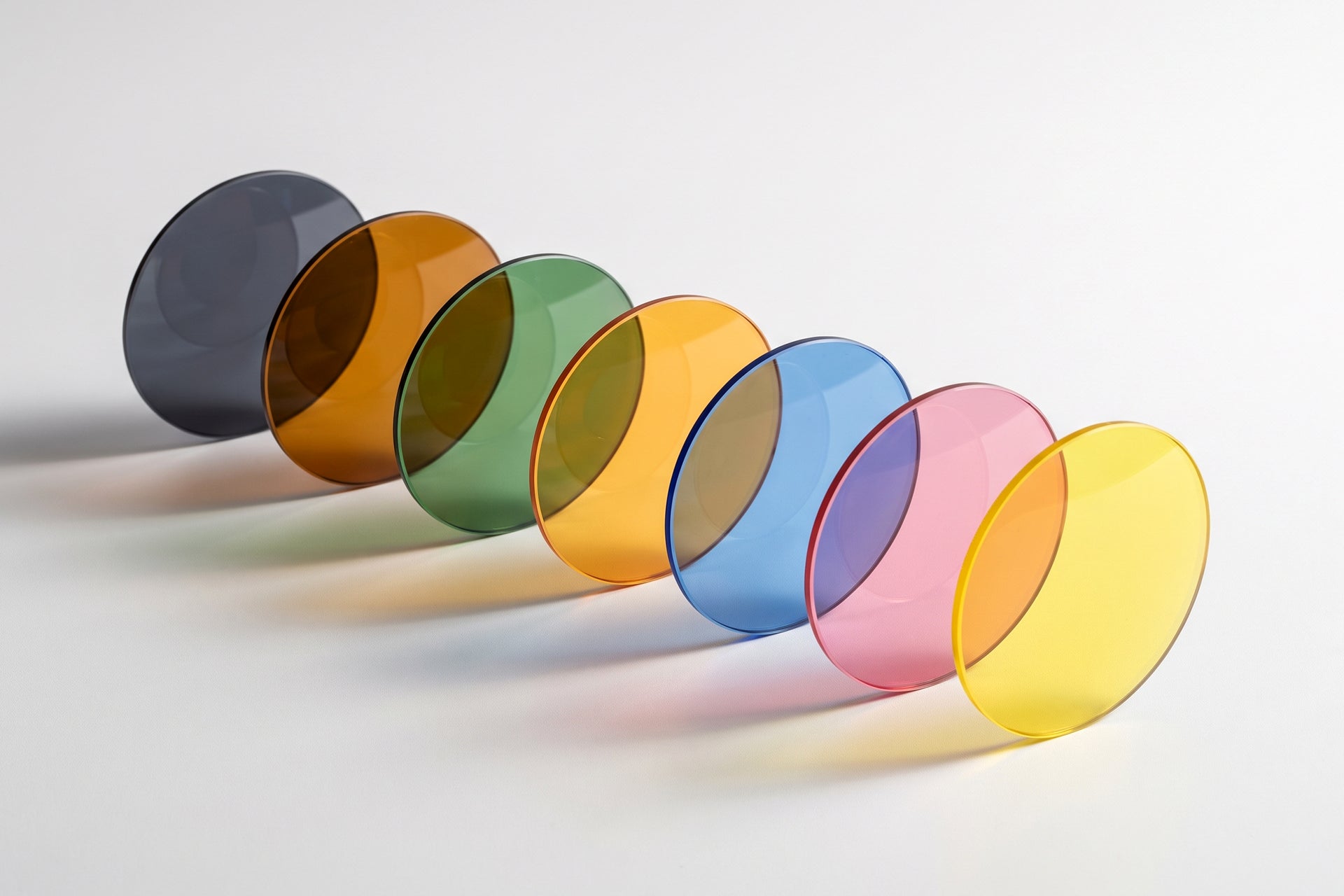 How to Choose a Sunglass Lens Color That Suits Your Style?